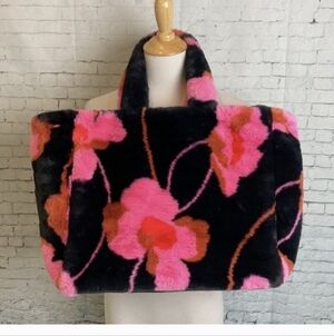 Cabi 4274 Rococo TOTE POPPY